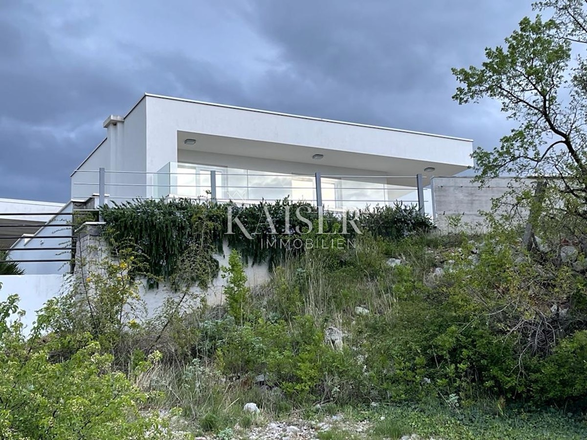 Kuća Na prodaju - PRIMORSKO-GORANSKA NOVI VINODOLSKI