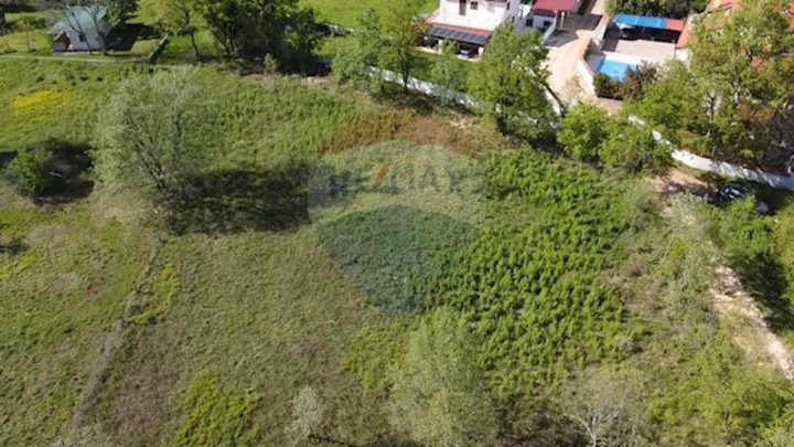Land For sale - Istarska Višnjan - foto 2/4