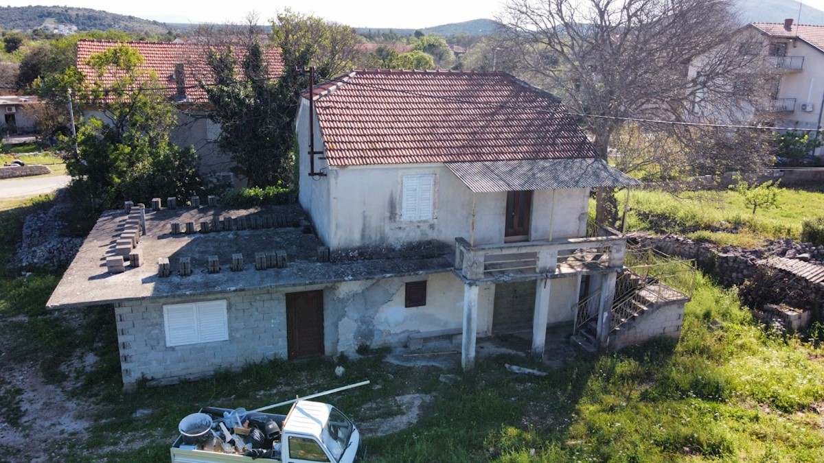 Casa In vendita - ŠIBENSKO-KNINSKA ŠIBENIK