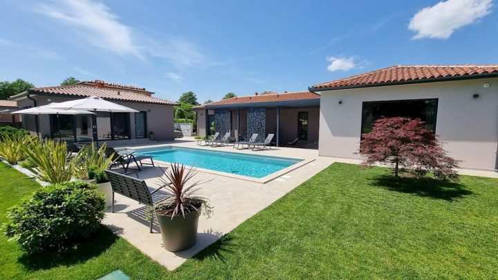 Casa in vendita 178 m² – Labin
