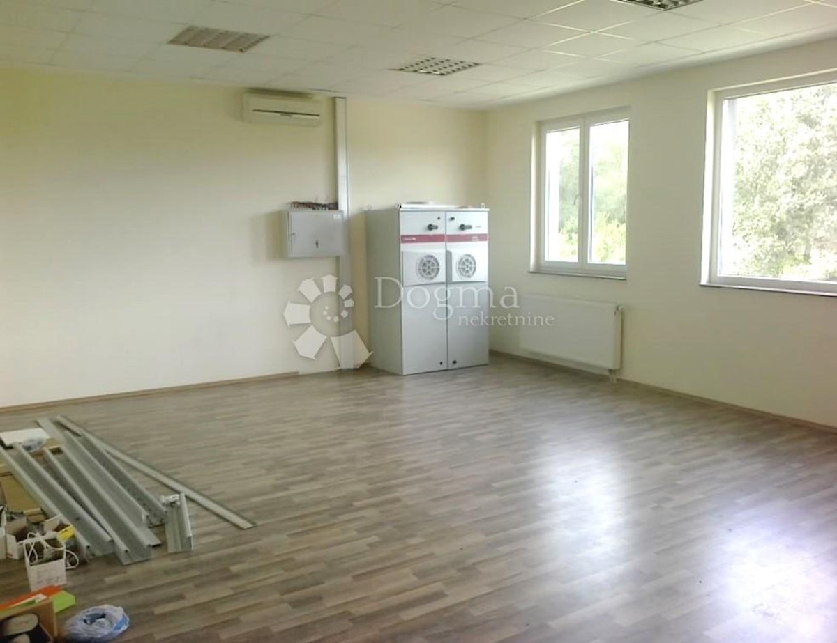 Business premises For sale - BJELOVARSKO-BILOGORSKA GRUBIŠNO POLJE