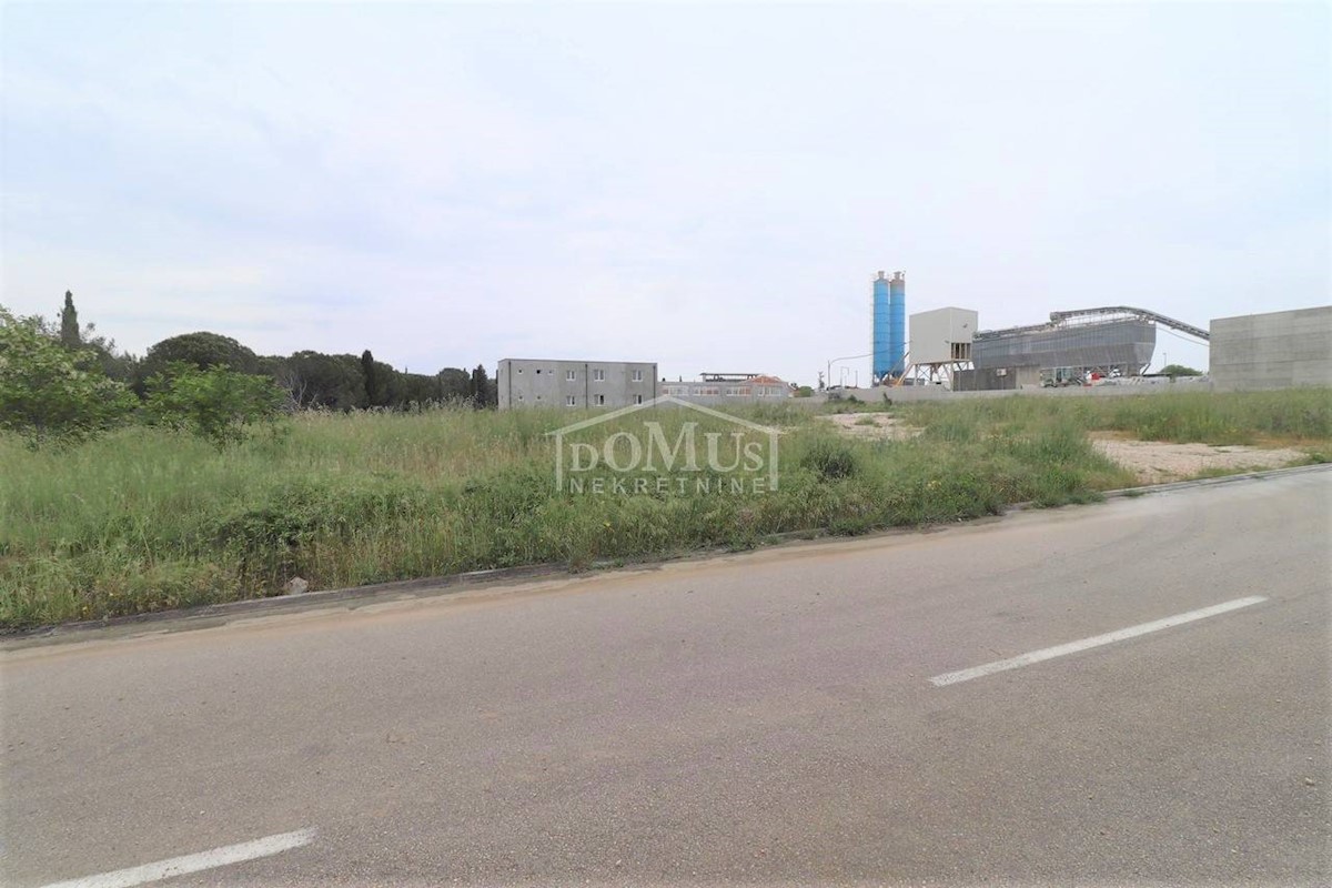 Land For sale BIOGRAD NA MORU