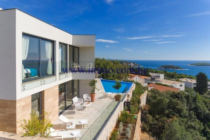 Hiša na predaj 280 m² – Hvar