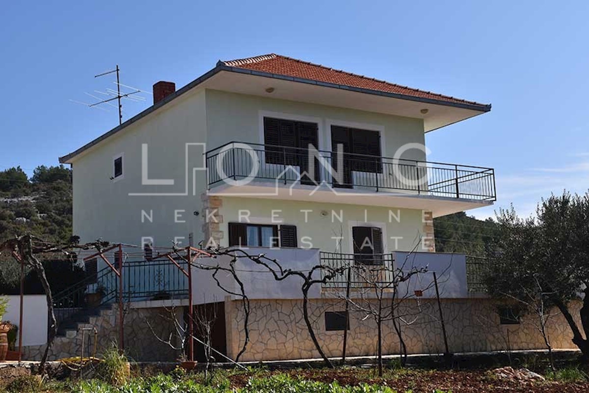 House For sale - SPLITSKO-DALMATINSKA MARINA