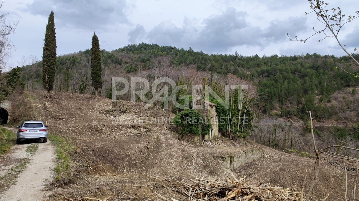 Pozemok Na predaj - ISTARSKA GROŽNJAN