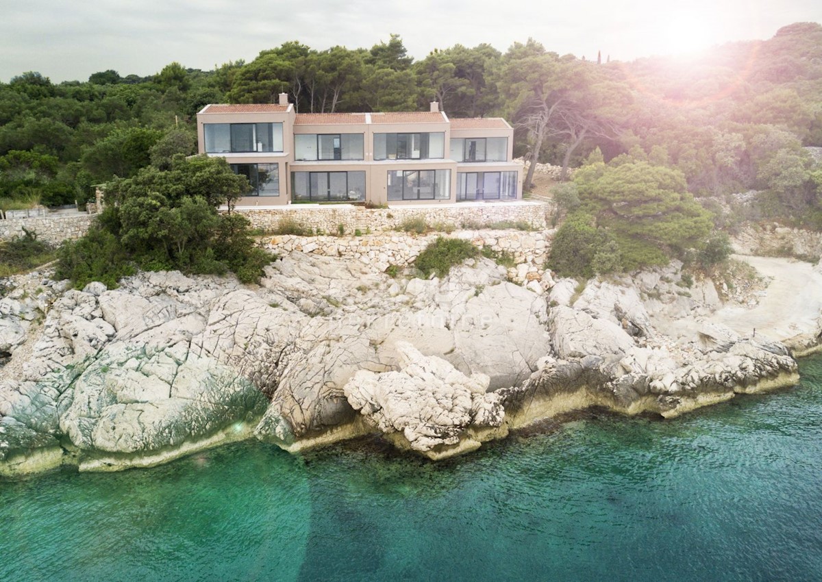 Casa In vendita - DUBROVAČKO-NERETVANSKA DUBROVNIK