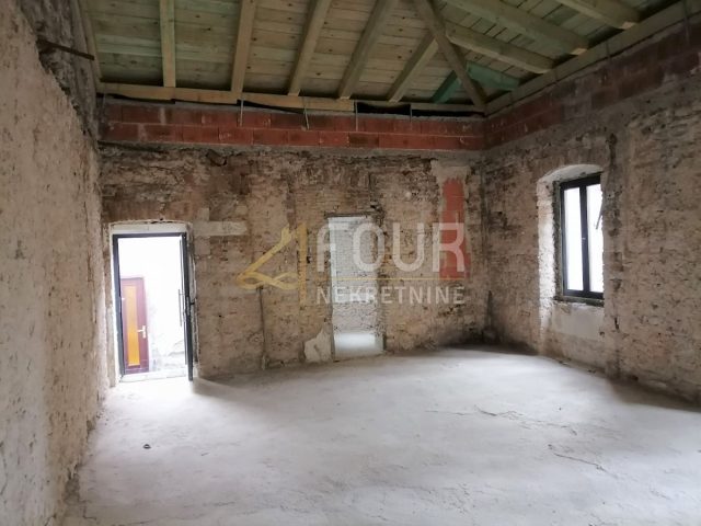 Mieszkanie na sprzedaż 76 m² – Banderovo