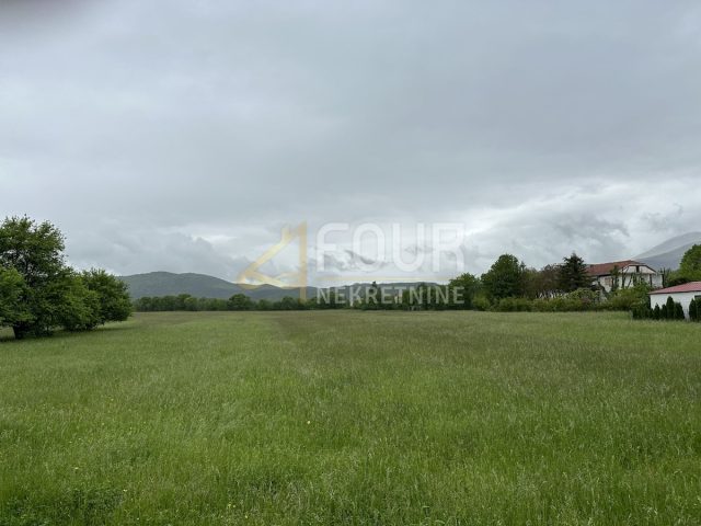 Pozemek na prodej 1341 m² – Podhum
