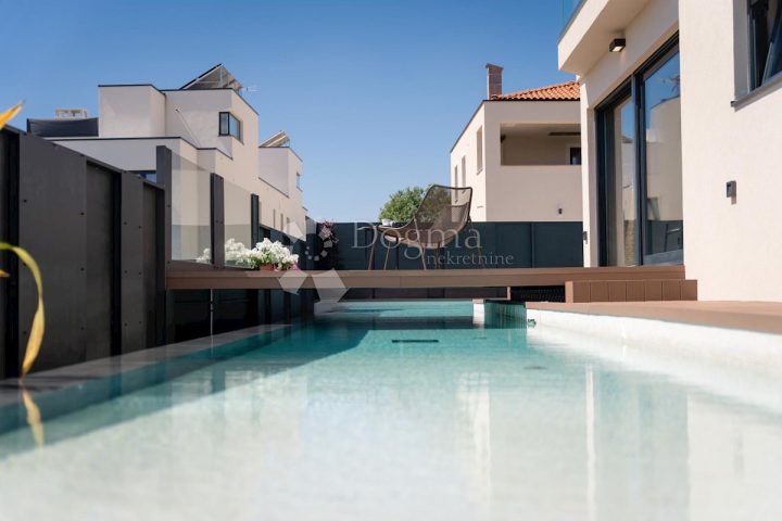 Dům na prodej 316 m² – Poreč
