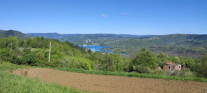 Grundstück zu verkaufen 57500 m² – Kršikla