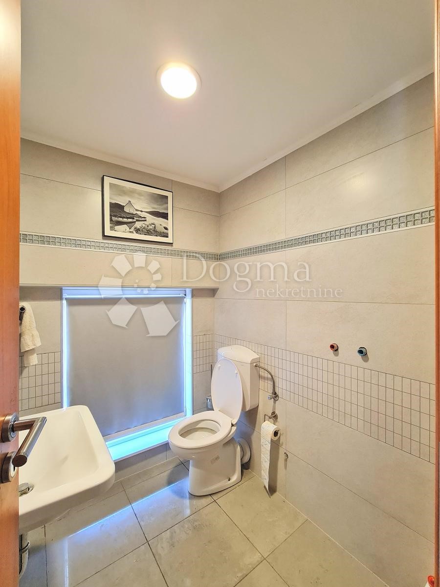 Commerciale In vendita - PRIMORSKO-GORANSKA Rijeka
