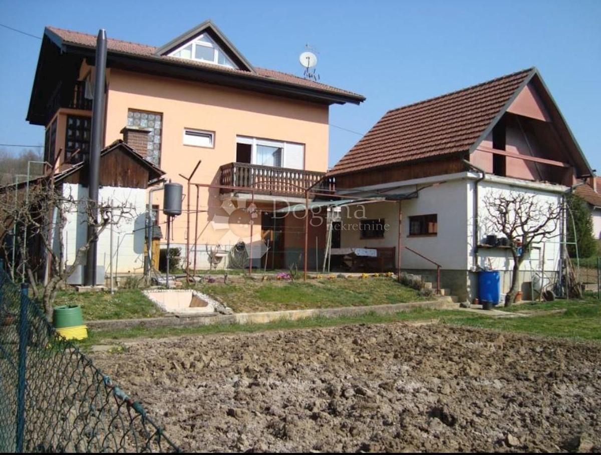 Haus Zu verkaufen - KARLOVAČKA BARILOVIĆI