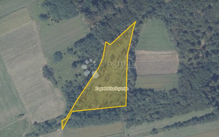 Zemljište na prodaju 21469 m² – Laktec