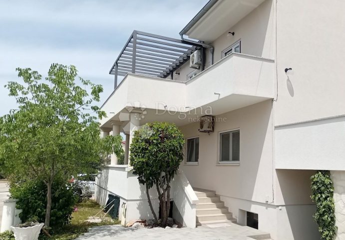 Hiša Naprodaj - Šibensko-kninska Vodice - foto 5/63