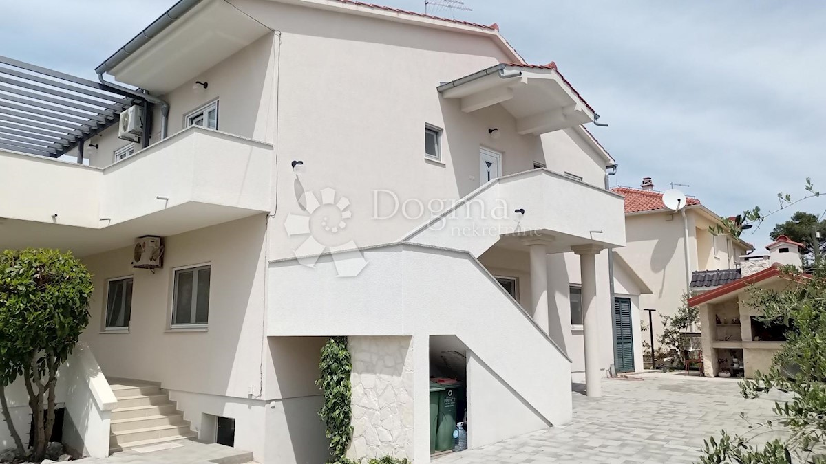 Maison À vendre - ŠIBENSKO-KNINSKA VODICE