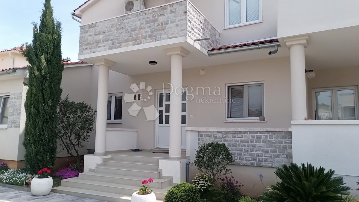 Maison À vendre - ŠIBENSKO-KNINSKA VODICE