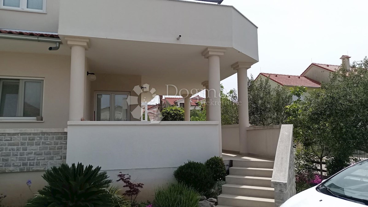 Maison À vendre - ŠIBENSKO-KNINSKA VODICE