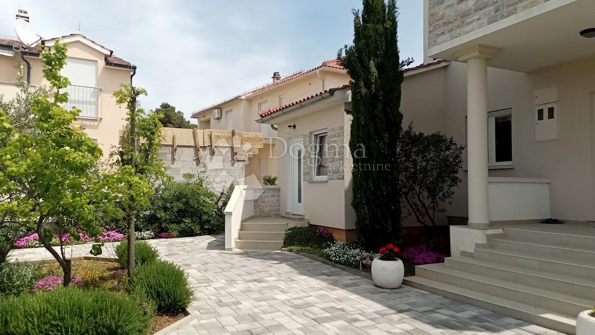 Maison À vendre - ŠIBENSKO-KNINSKA VODICE