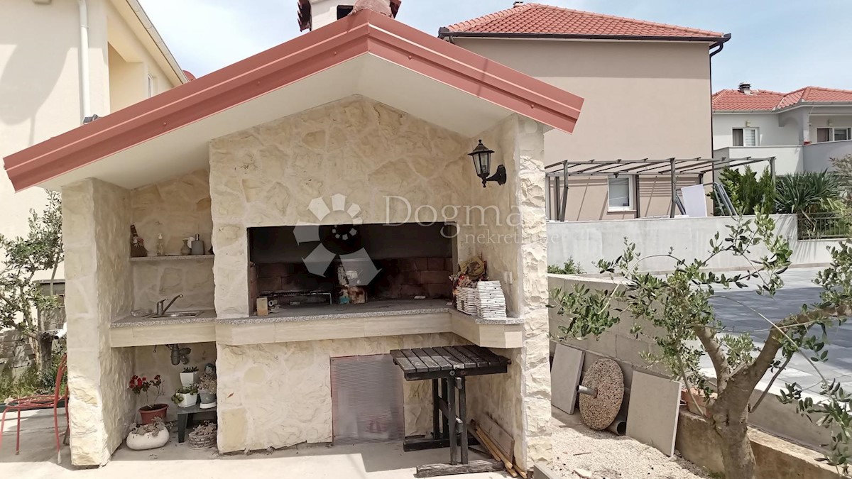 Maison À vendre - ŠIBENSKO-KNINSKA VODICE