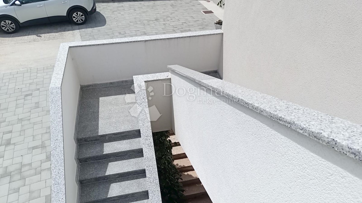 Maison À vendre - ŠIBENSKO-KNINSKA VODICE