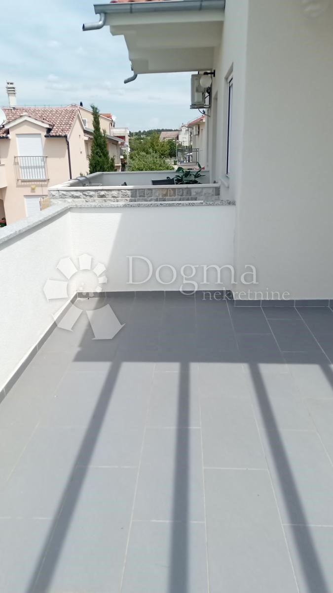 Maison À vendre - ŠIBENSKO-KNINSKA VODICE