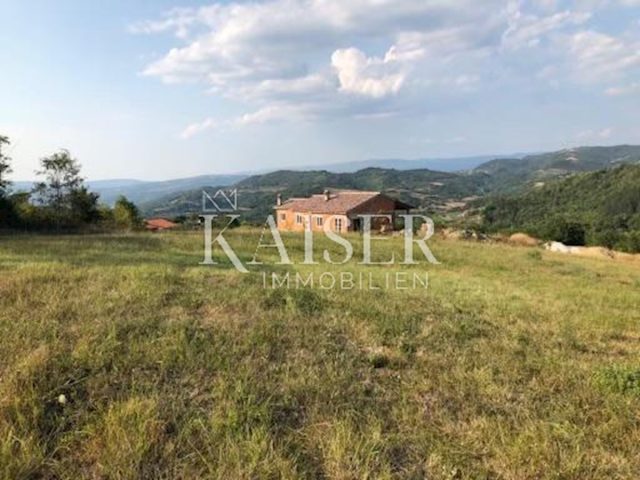 Terrain à vendre 750 m² – Butoniga