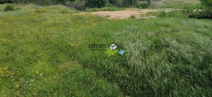Pozemok na predaj 771 m² – Barban