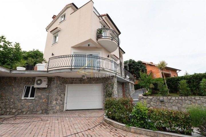 Dům na prodej 403 m² – Matulji