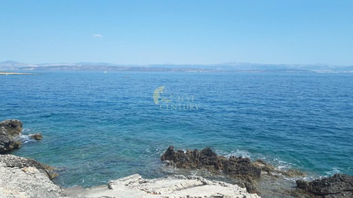 Land for sale 2022 m² – Šolta