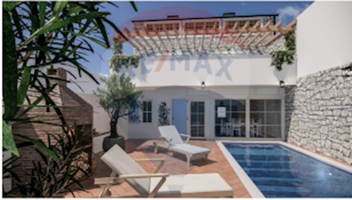 House for sale 204 m² – Valkarin