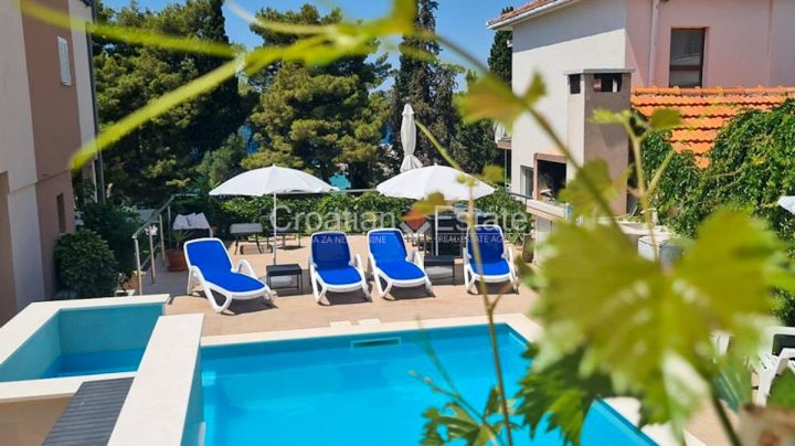 Casa in vendita 535 m² – Čiovo