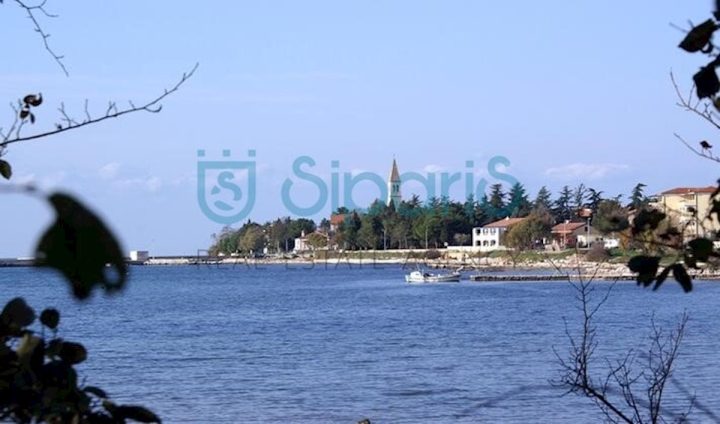 Land for sale 2010 m² – Lovrečica