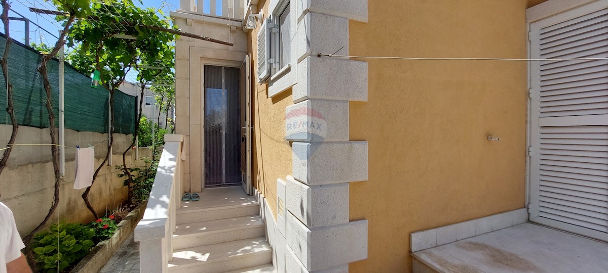 Apartmán Na prodej - ŠIBENSKO-KNINSKA ROGOZNICA