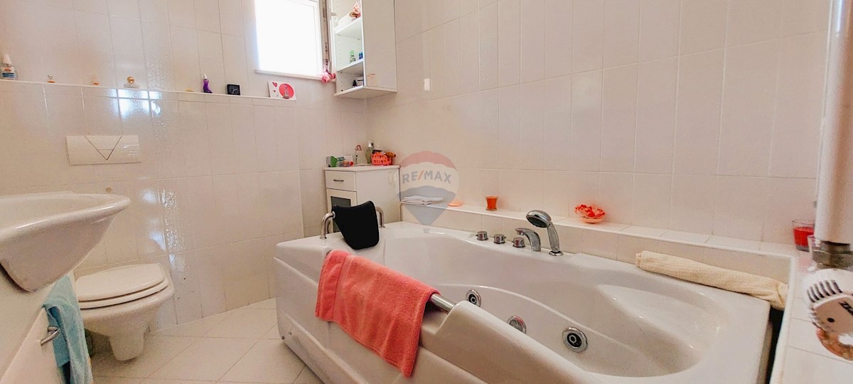 Apartmán Na prodej - ŠIBENSKO-KNINSKA ROGOZNICA