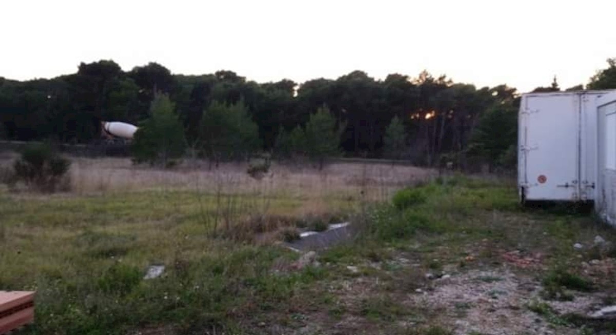 Grundstück Zu verkaufen - SPLITSKO-DALMATINSKA MAKARSKA