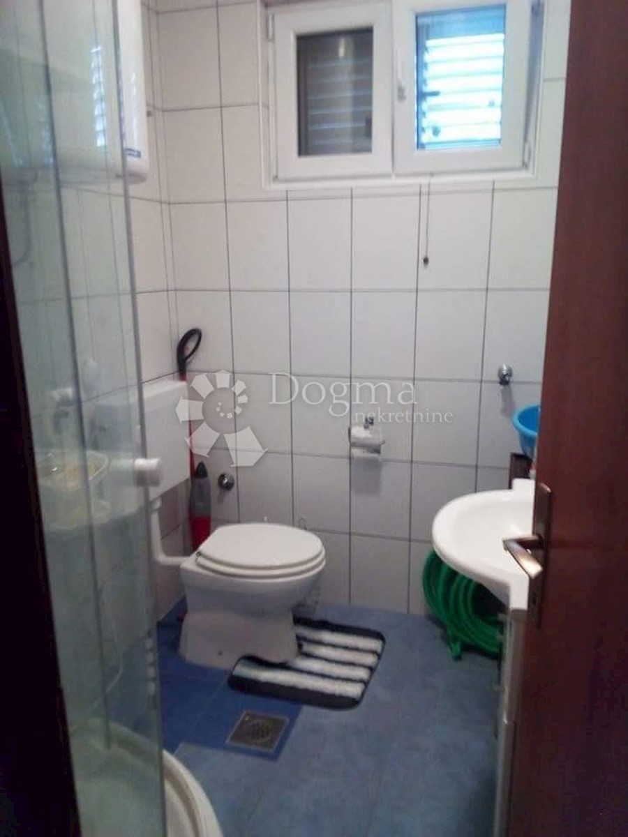 Apartma Naprodaj - ŠIBENSKO-KNINSKA Vodice