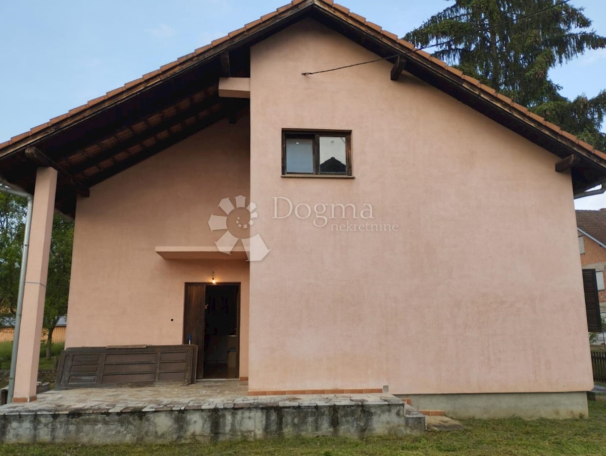 Maison À vendre - SISAČKO-MOSLAVAČKA DVOR