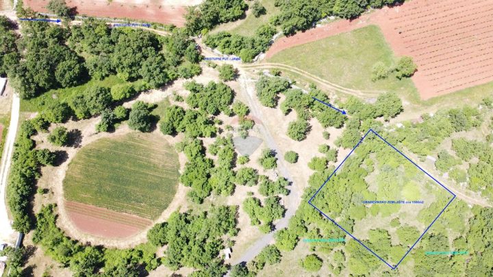 Terreno in vendita 1500 m² – Divšići