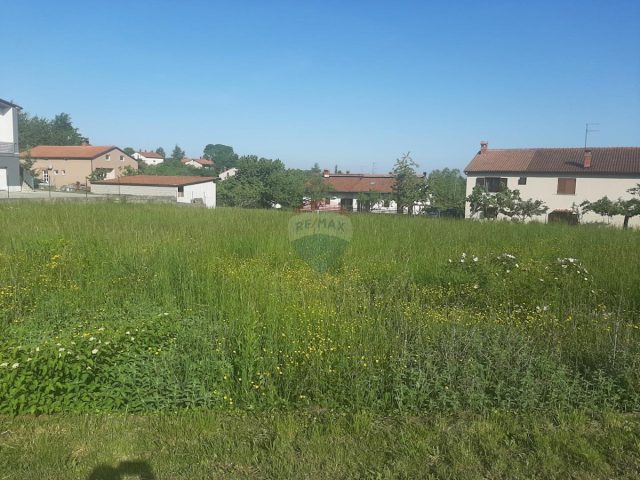 Grundstück zu verkaufen 1366 m² – Pazin
