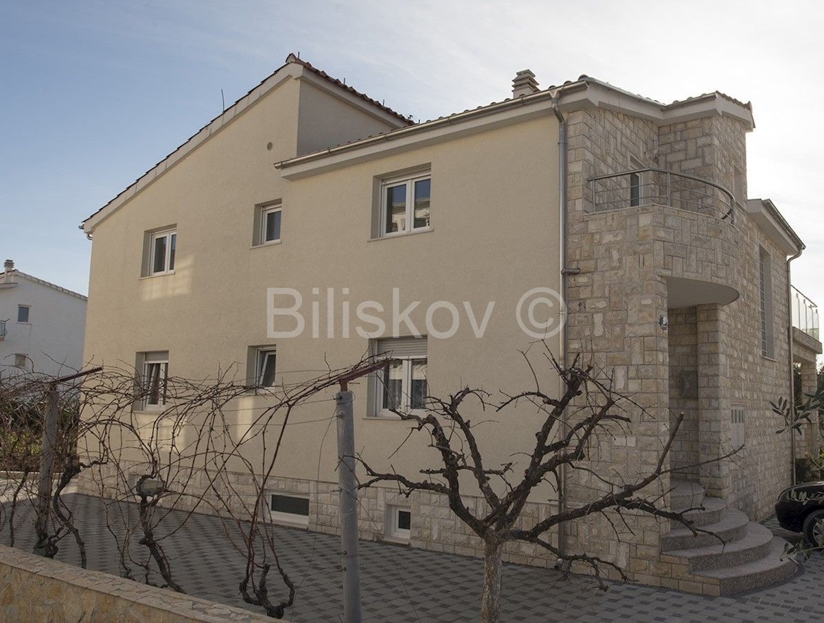 House For sale - SPLITSKO-DALMATINSKA KAŠTELA