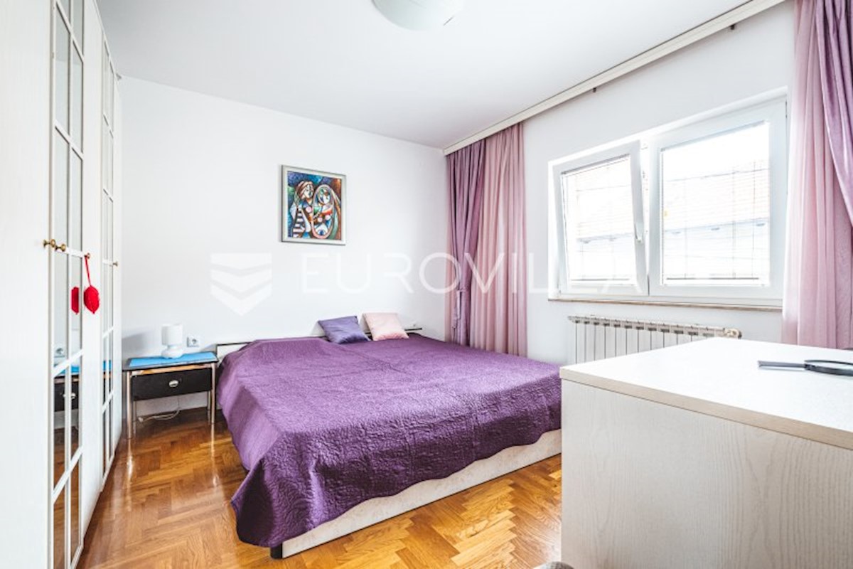 Maison À vendre - GRAD ZAGREB ZAGREB