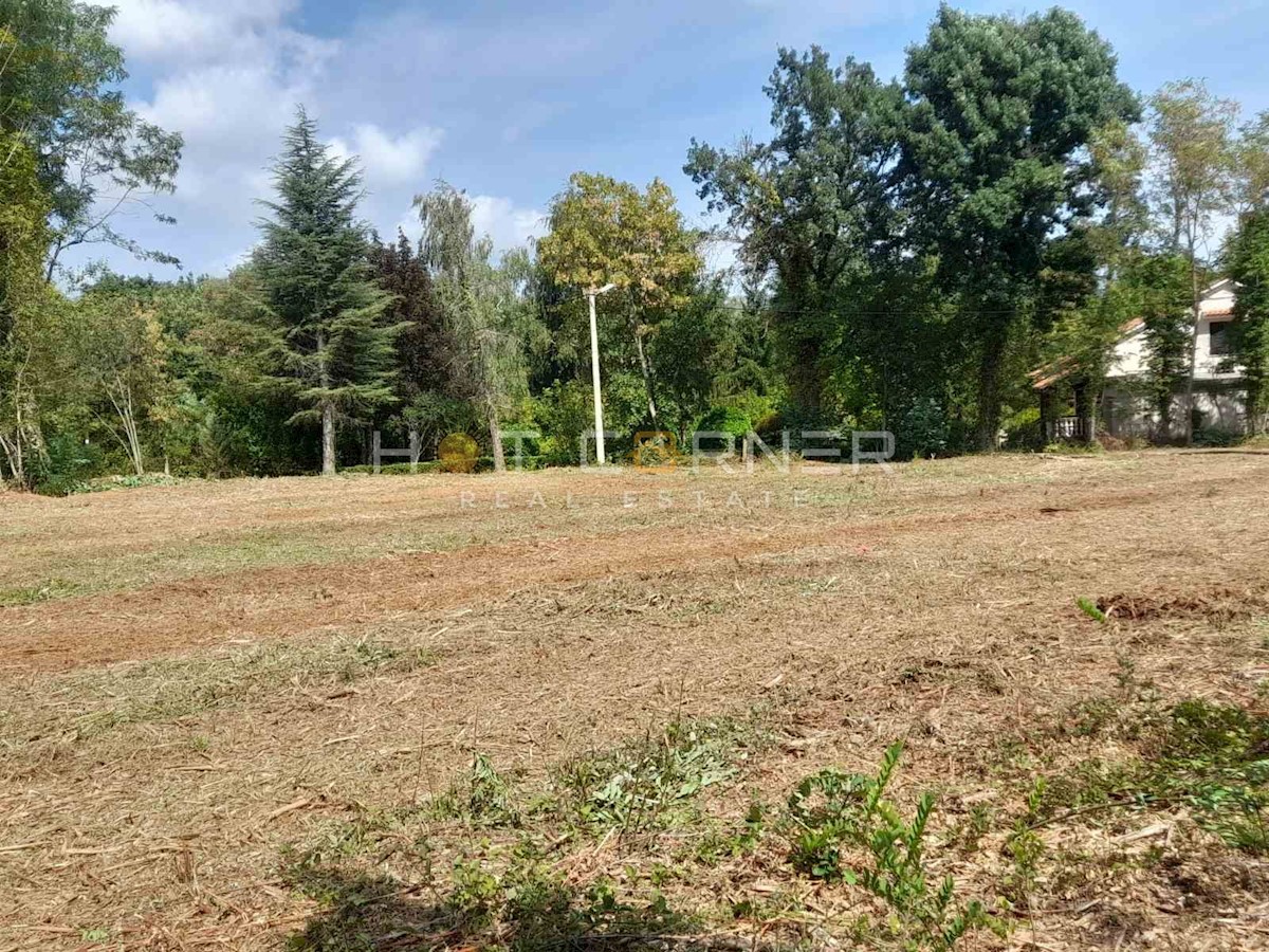 Land For sale - ISTARSKA SVETA NEDELJA