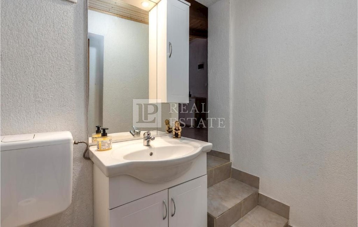 House For sale - PRIMORSKO-GORANSKA NOVI VINODOLSKI