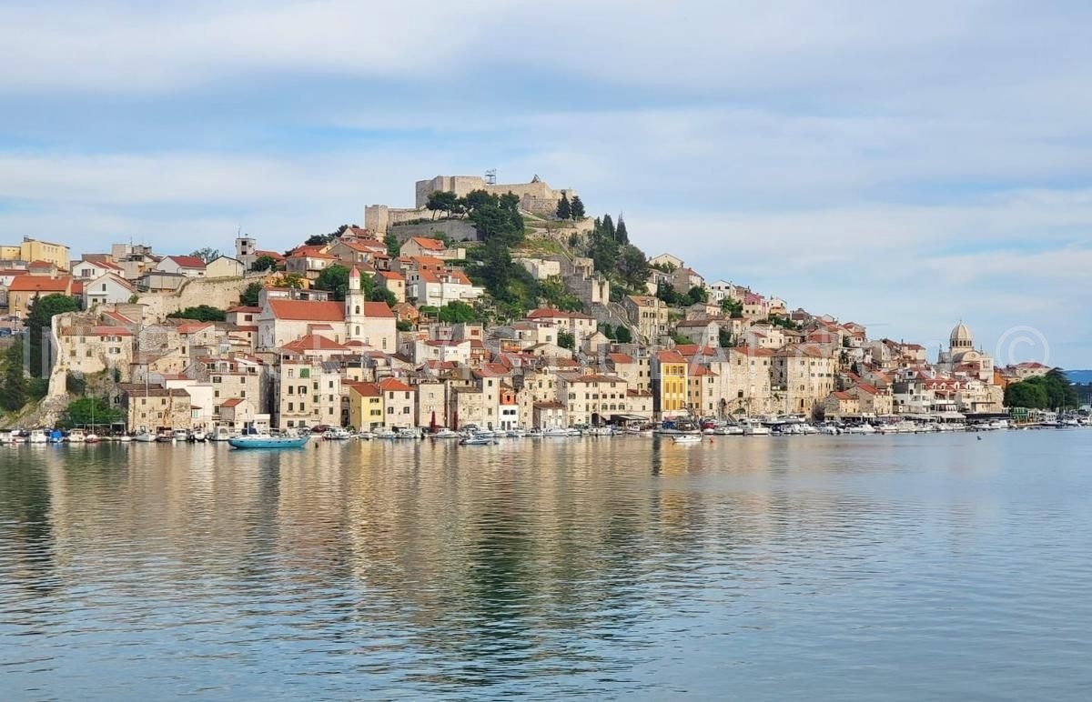 Kuća Na prodaju - ŠIBENSKO-KNINSKA ŠIBENIK