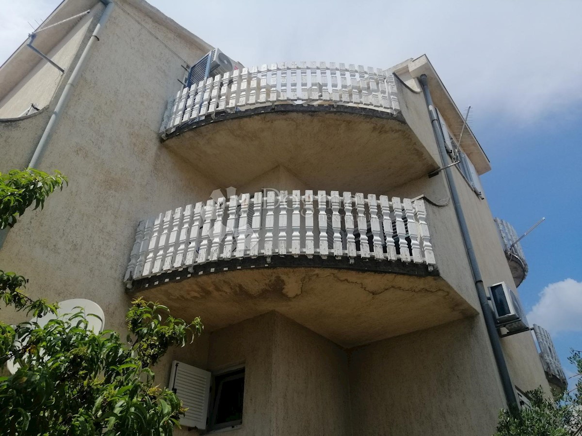 Maison À vendre - ŠIBENSKO-KNINSKA TRIBUNJ