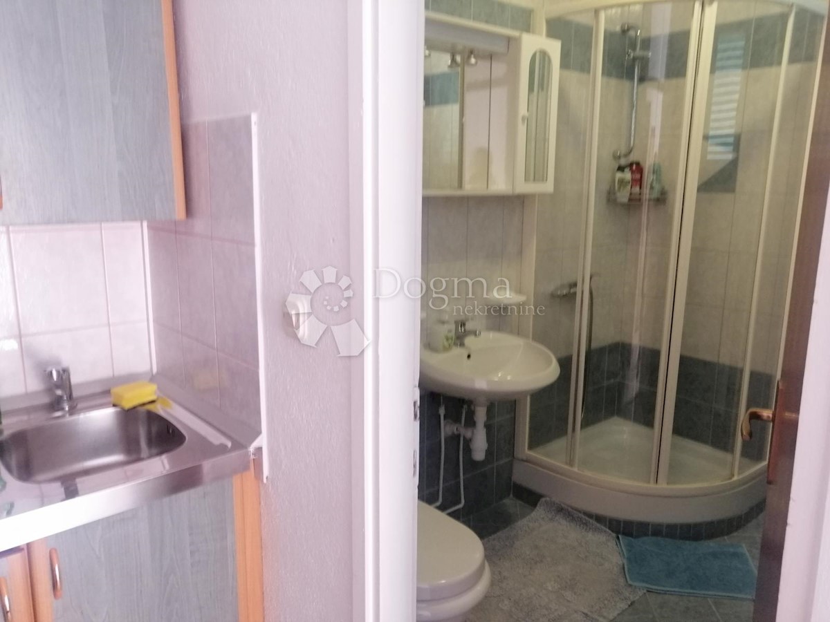 Maison À vendre - ŠIBENSKO-KNINSKA TRIBUNJ