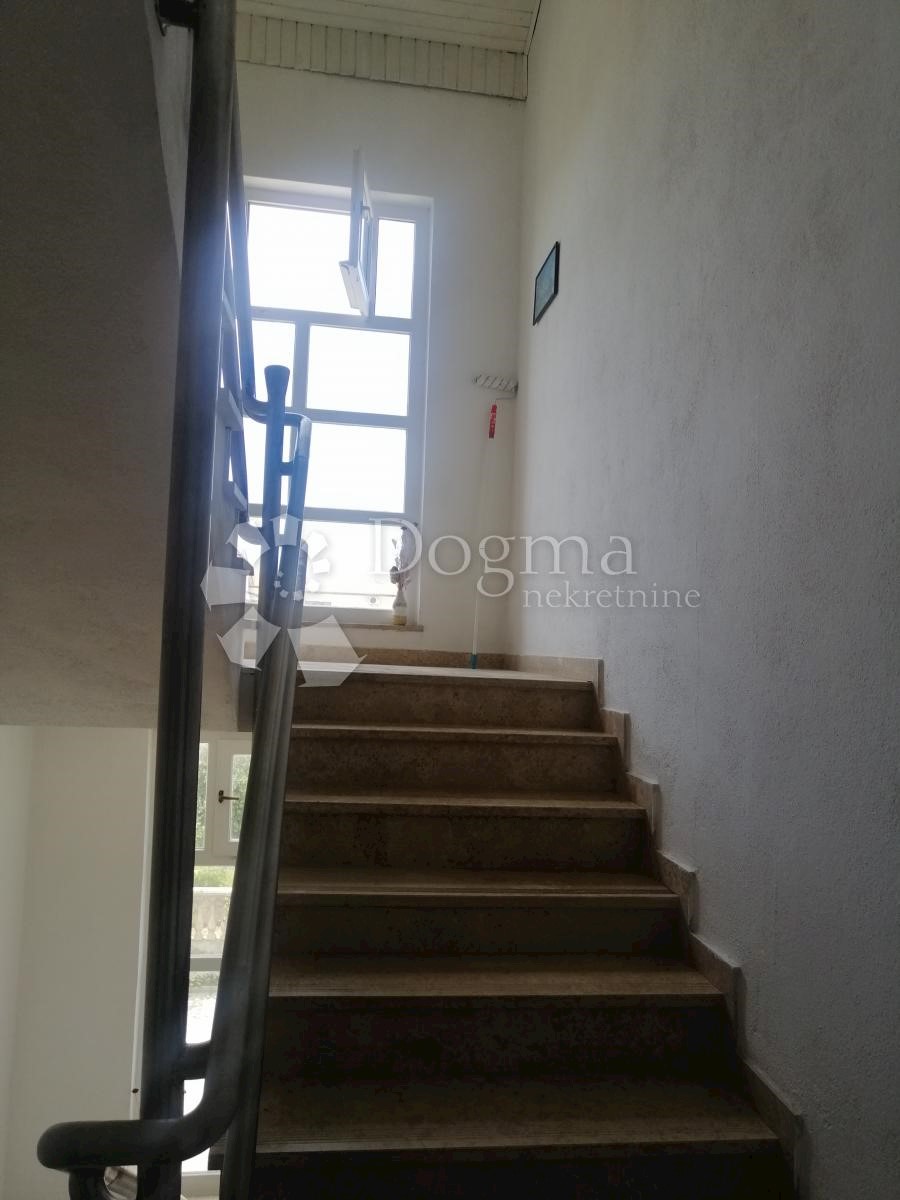 Maison À vendre - ŠIBENSKO-KNINSKA TRIBUNJ