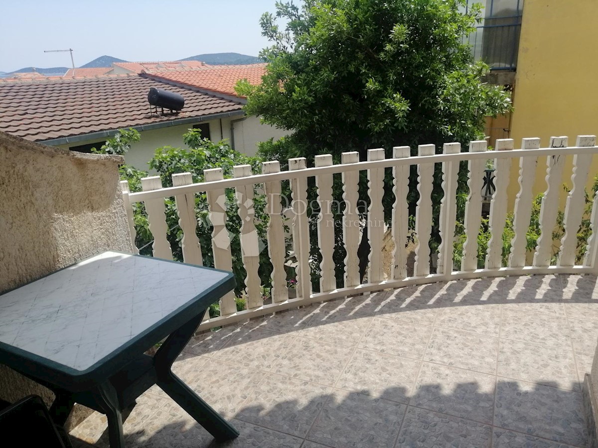 Maison À vendre - ŠIBENSKO-KNINSKA TRIBUNJ