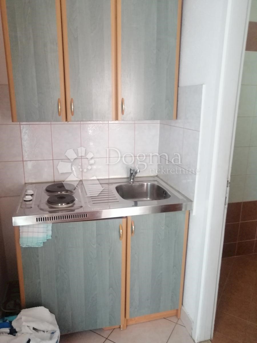 Maison À vendre - ŠIBENSKO-KNINSKA TRIBUNJ