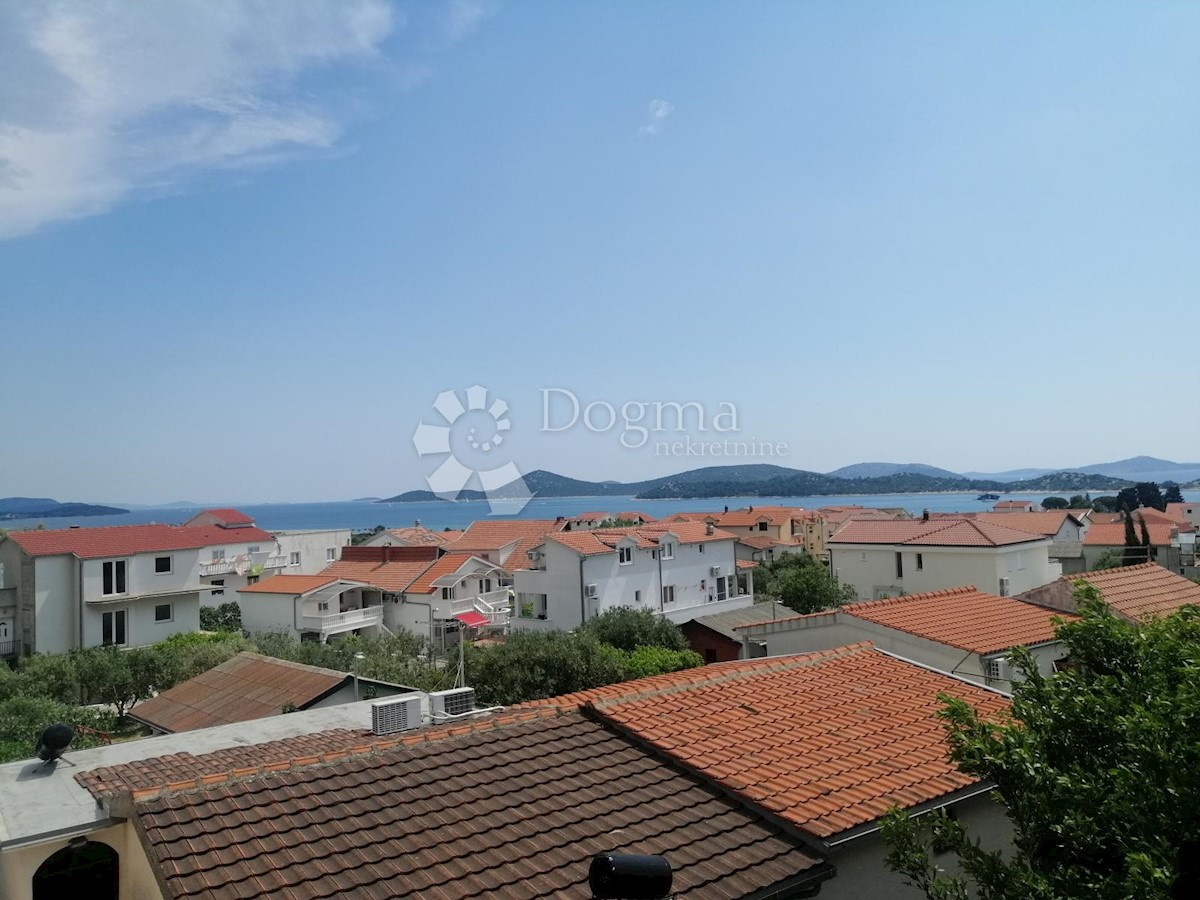 Maison À vendre - ŠIBENSKO-KNINSKA TRIBUNJ